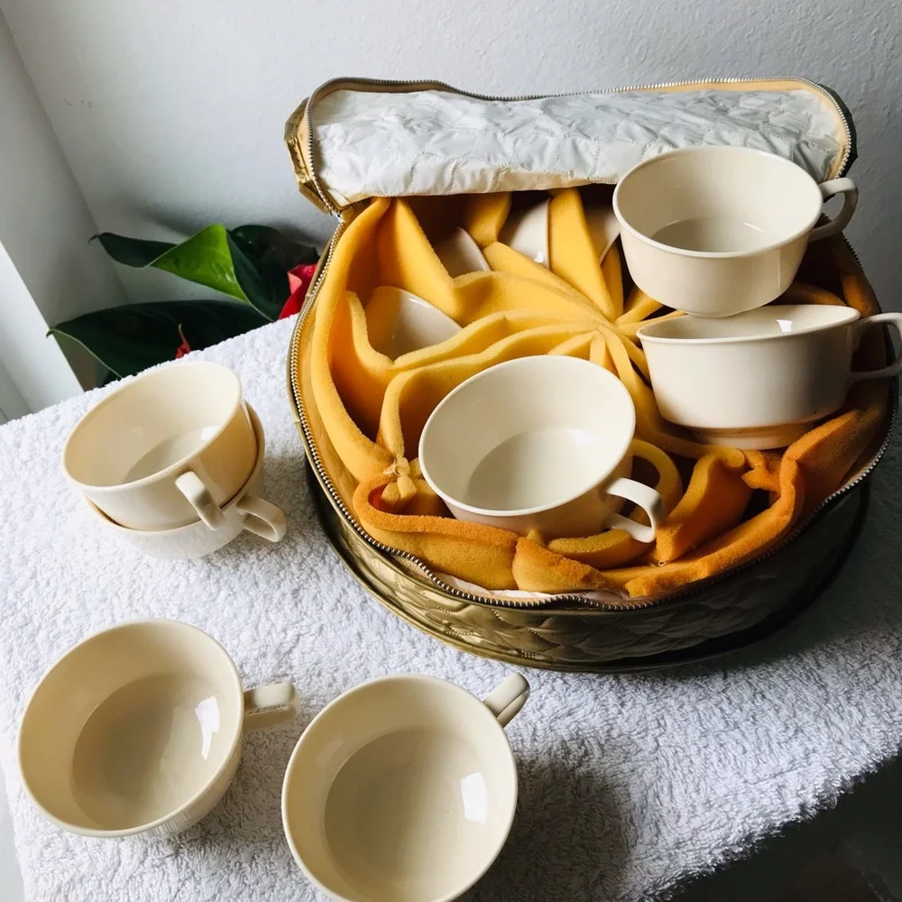 HALSEY FINE CHINA SET OF 11 CUPS 6 Oz